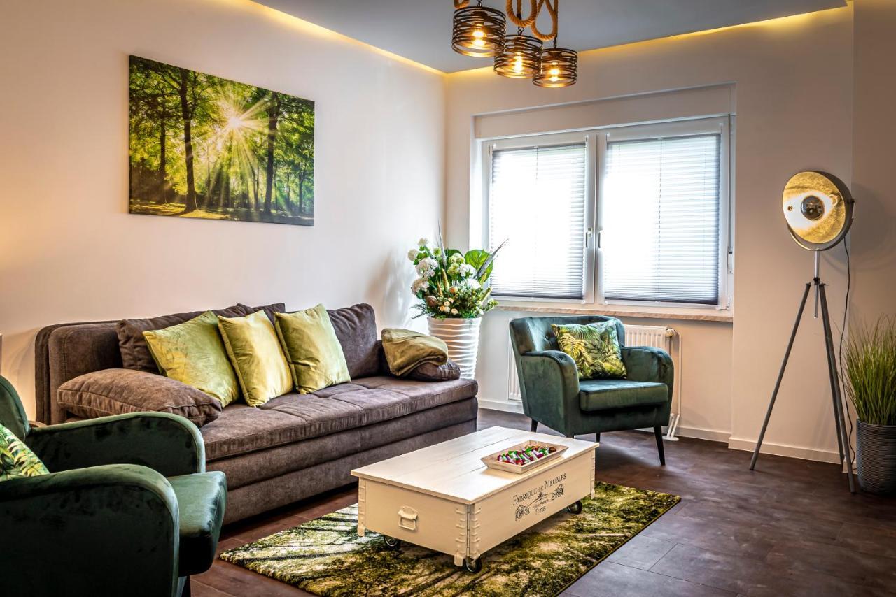 Komfortable Ferienwohnung In Halle Halle  Exterior foto